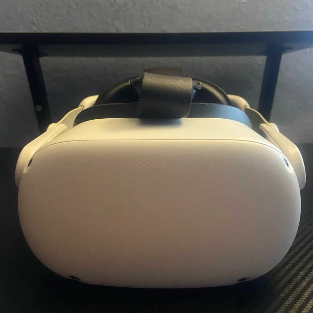 Oculus Quest - 2